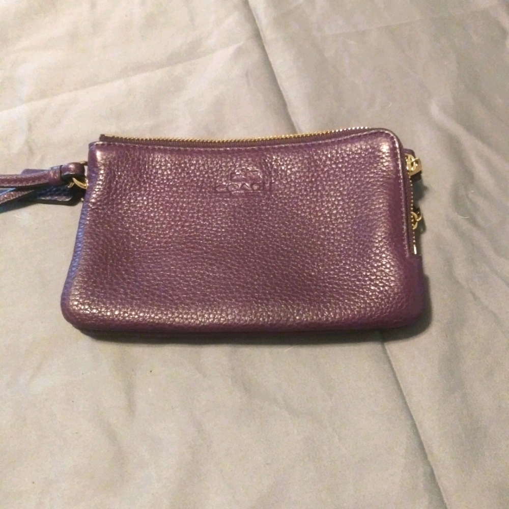 Clutch purse